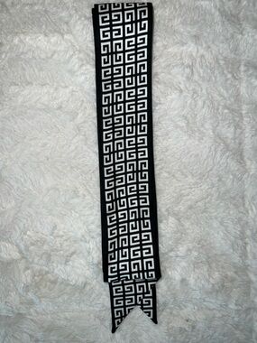 Givenchy Black and White Geometric Twilly Bandeau Scarf